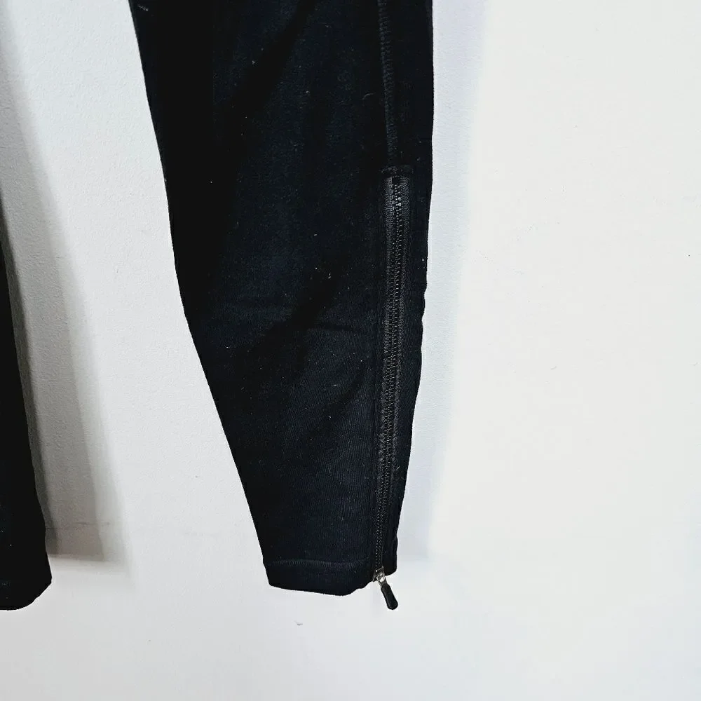 Lululemon 6 black zipper ankle leggings​
